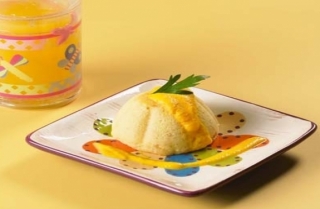 Flancitos de kiwicha y alcachofa en salsa de zanahoria